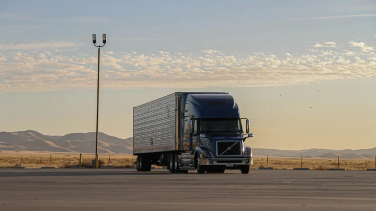 Camion per traslochi in viaggio verso il Nord Italia