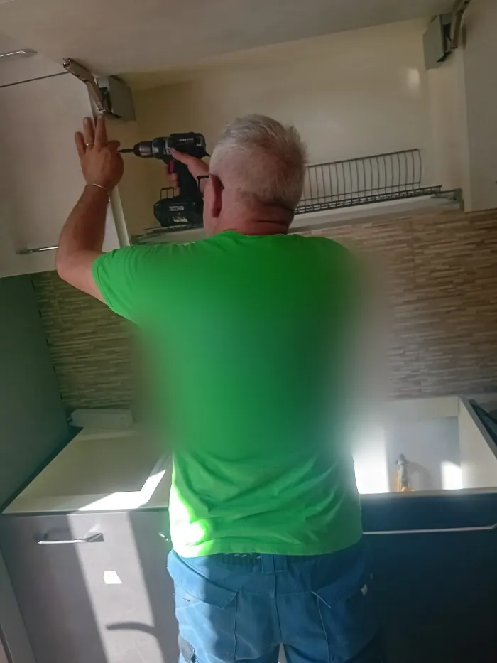 Montaggio mobili